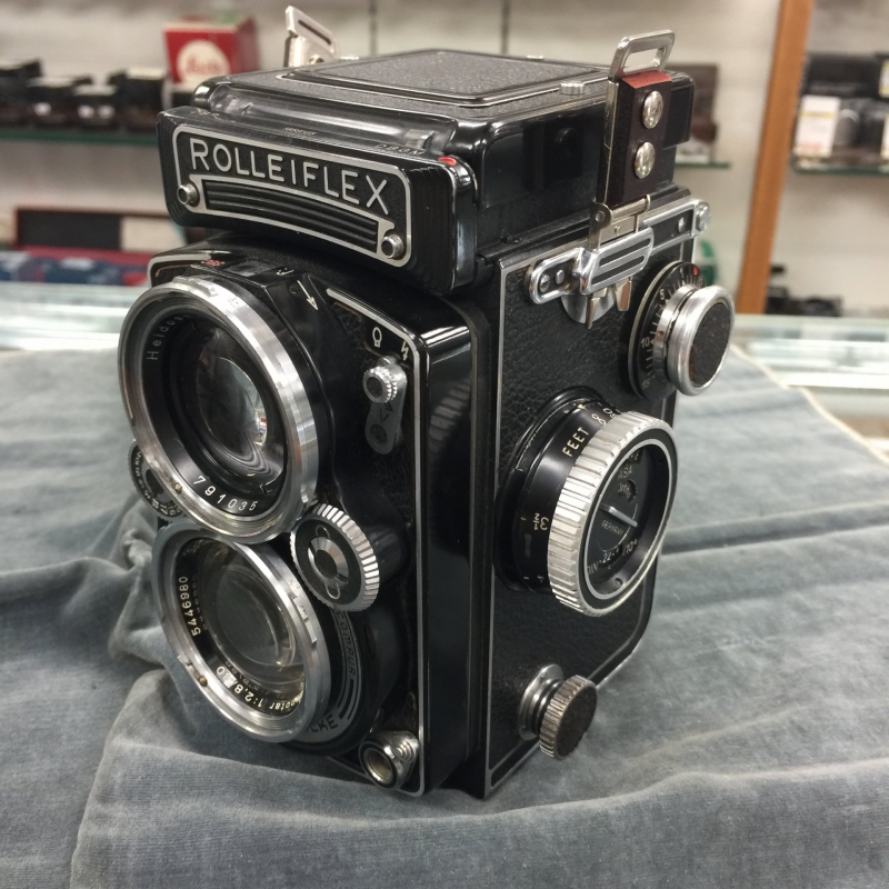 0822Rollei-Strap-2