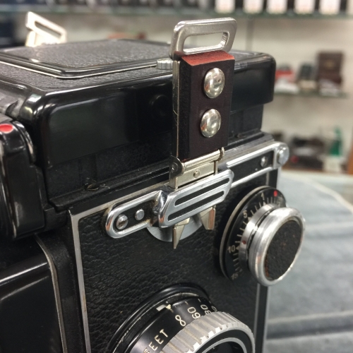 0822Rollei-Strap-3